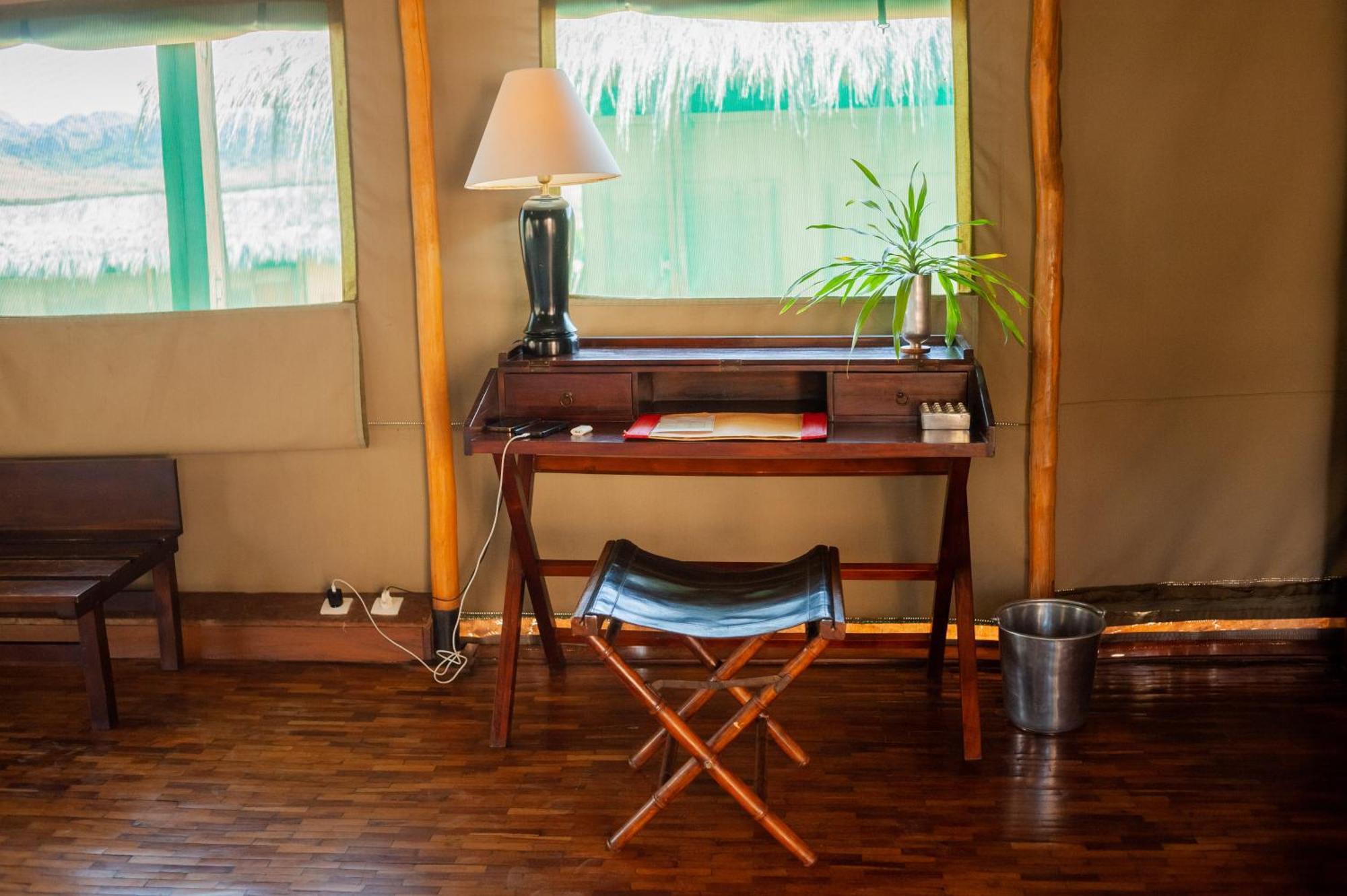 Satrana Lodge Ranohira Extérieur photo